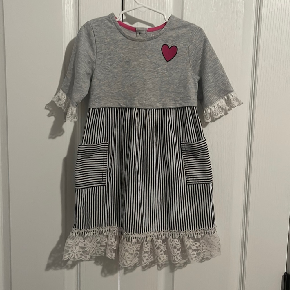 Girls dress
